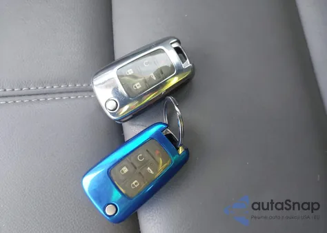 2017 Chevrolet Impala 1Lt z USA, uszkodzony, nr VIN 2G1105S35H9182149